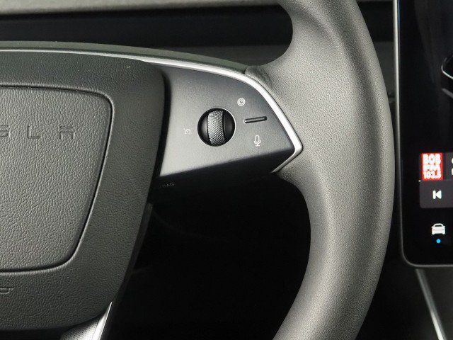 Used 2026 Tesla Model Y Long Range RWD image 21