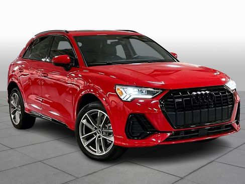 Used 2023 Audi Q3 2.0T Premium image 2