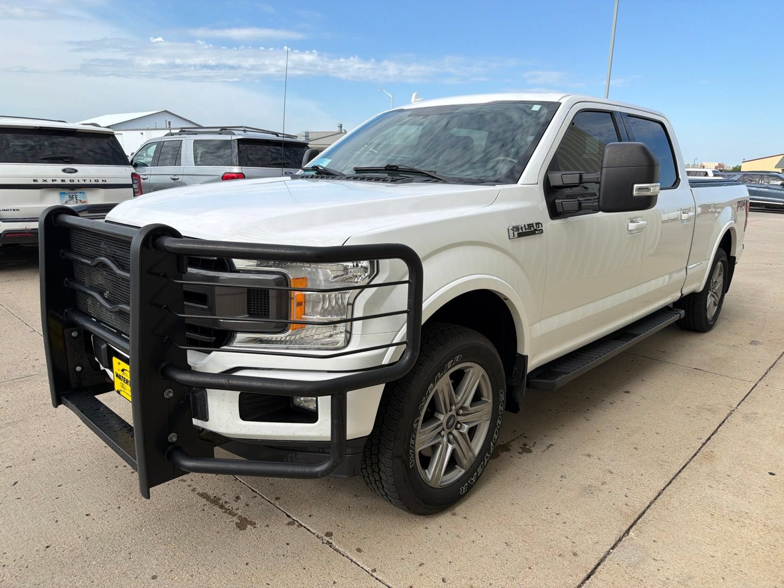 Used 2018 Ford F150 XLT w/ Equipment Group 302A Luxury AWD/4WD image 4