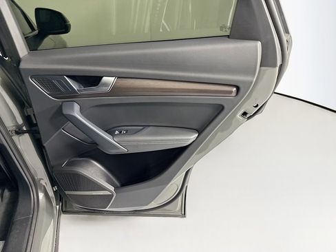 Certified 2023 Audi Q5 e Premium Plus w/ Premium Plus Package image 27