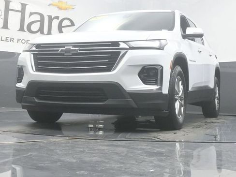 Used 2023 Chevrolet Traverse LT FWD image 57