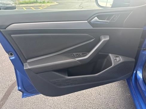 Certified 2024 Volkswagen Jetta Sport FWD image 9