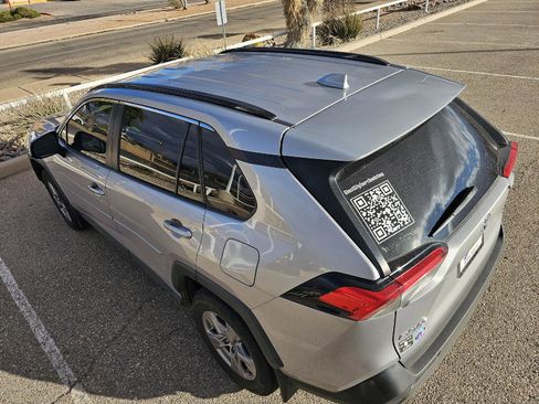 Used 2022 Toyota RAV4 XLE image 22