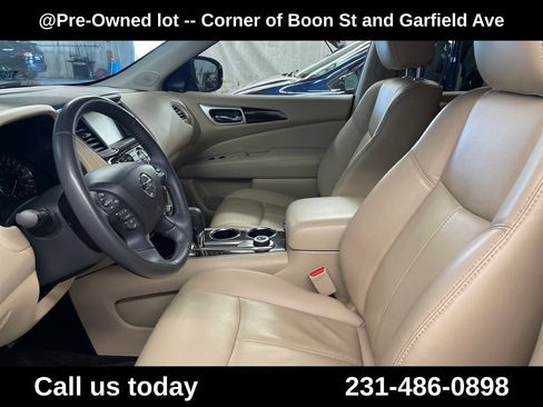 Used 2016 Nissan Pathfinder SL w/ SL Tech Package AWD/4WD image 14