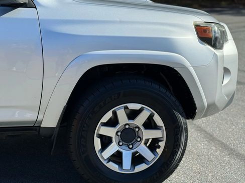 Used 2014 Toyota 4Runner Trail image 10