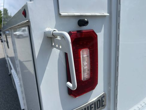 Used 2023 Ford F250 XL RWD image 28