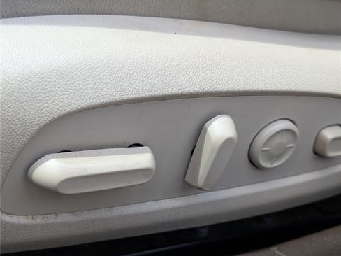 Used 2017 Buick LaCrosse Premium w/ Sun and Shade Package FWD image 20