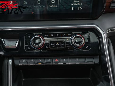 Used 2024 GMC Sierra 2500 Denali Ultimate image 44