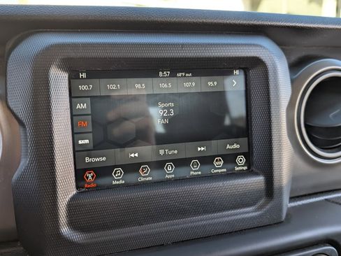 Used 2020 Jeep Gladiator Sport w/ Quick Order Package 24S image 23