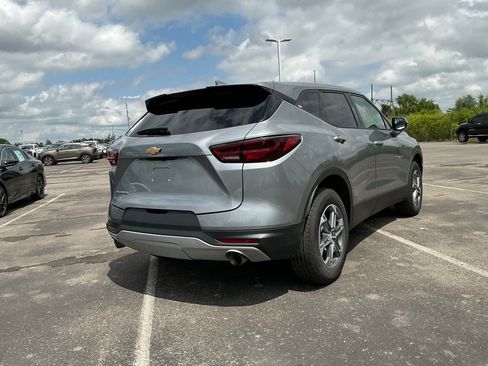Used 2025 Chevrolet Blazer LT FWD image 8