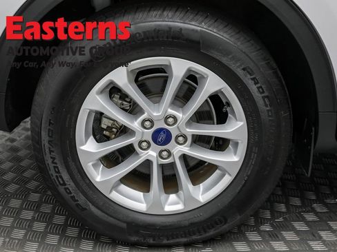 Used 2022 Ford Escape SE image 29