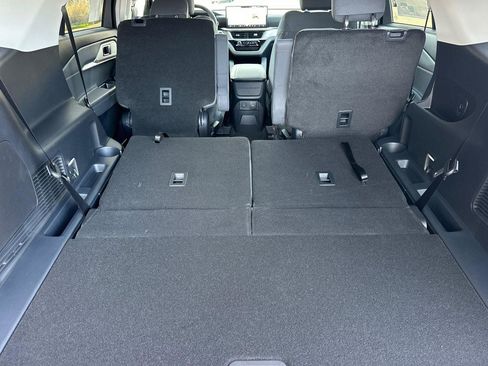 New 2026 Ford Explorer Active image 13