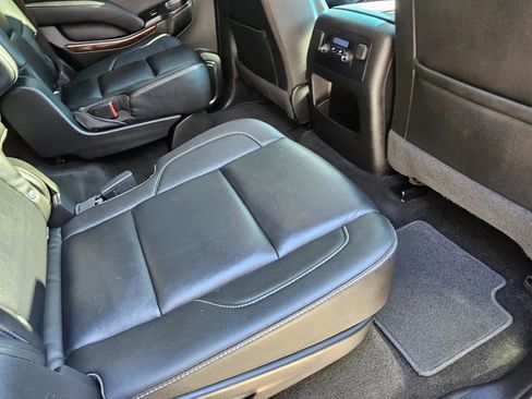 Used 2018 Chevrolet Tahoe LT image 20