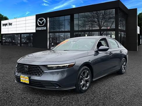 Used 2023 Honda Accord EX image 2