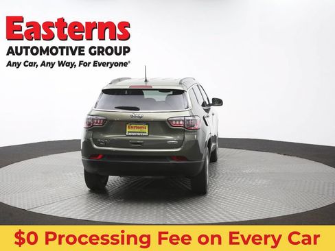 Used 2021 Jeep Compass Latitude AWD/4WD image 39