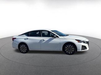 Used 2025 Nissan Altima 2.5 SV video 2