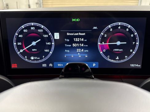 Used 2024 Hyundai Santa Fe Calligraphy FWD image 17