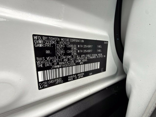 Used 2025 Toyota RAV4 LE AWD/4WD image 16