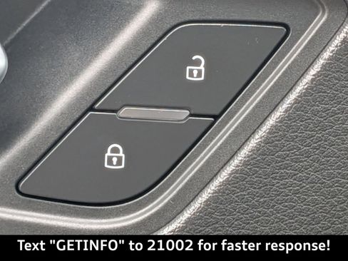 Used 2019 Audi Q3 2.0T Premium image 30