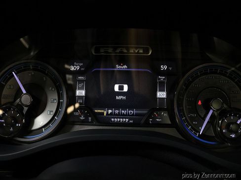 Used 2021 RAM 1500 Limited w/ Advanced Safety Group image 17