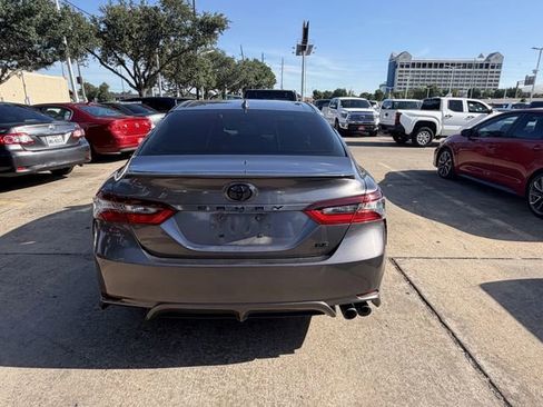 Used 2023 Toyota Camry LE w/ Convenience Package FWD image 6