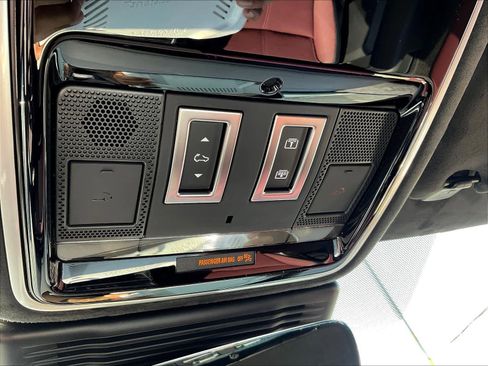 New 2026 Land Rover Range Rover Velar Autobiography image 22