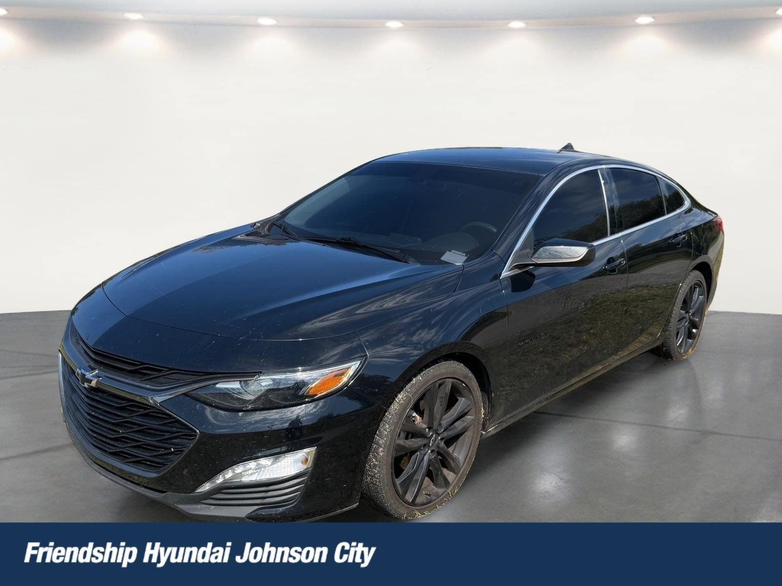 Used 2021 Chevrolet Malibu LT w/ Midnight Edition FWD image 1