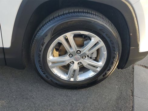 Used 2022 GMC Terrain SLE w/ LPO, Floor Liner Package image 6