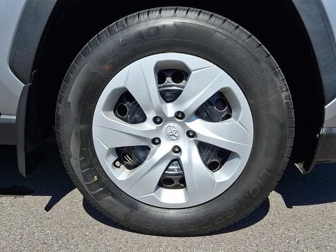 Used 2019 Toyota RAV4 LE w/ All Weather Liner Package AWD/4WD image 11
