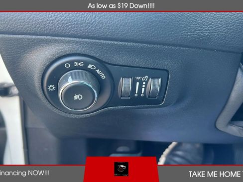 Used 2018 Jeep Compass Latitude w/ Popular Equipment Group AWD/4WD image 19