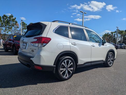 Used 2026 Subaru Forester Premium image 4