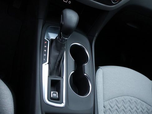 Used 2024 Chevrolet Equinox LS image 37