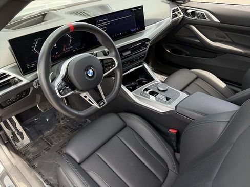 Used 2025 BMW M440i Coupe RWD image 18
