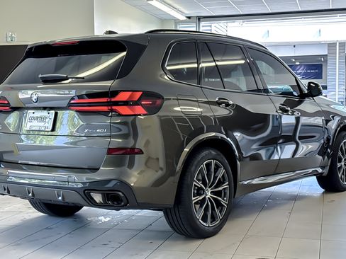 Used 2026 BMW X5 xDrive40i w/ M Sport Package AWD/4WD image 4