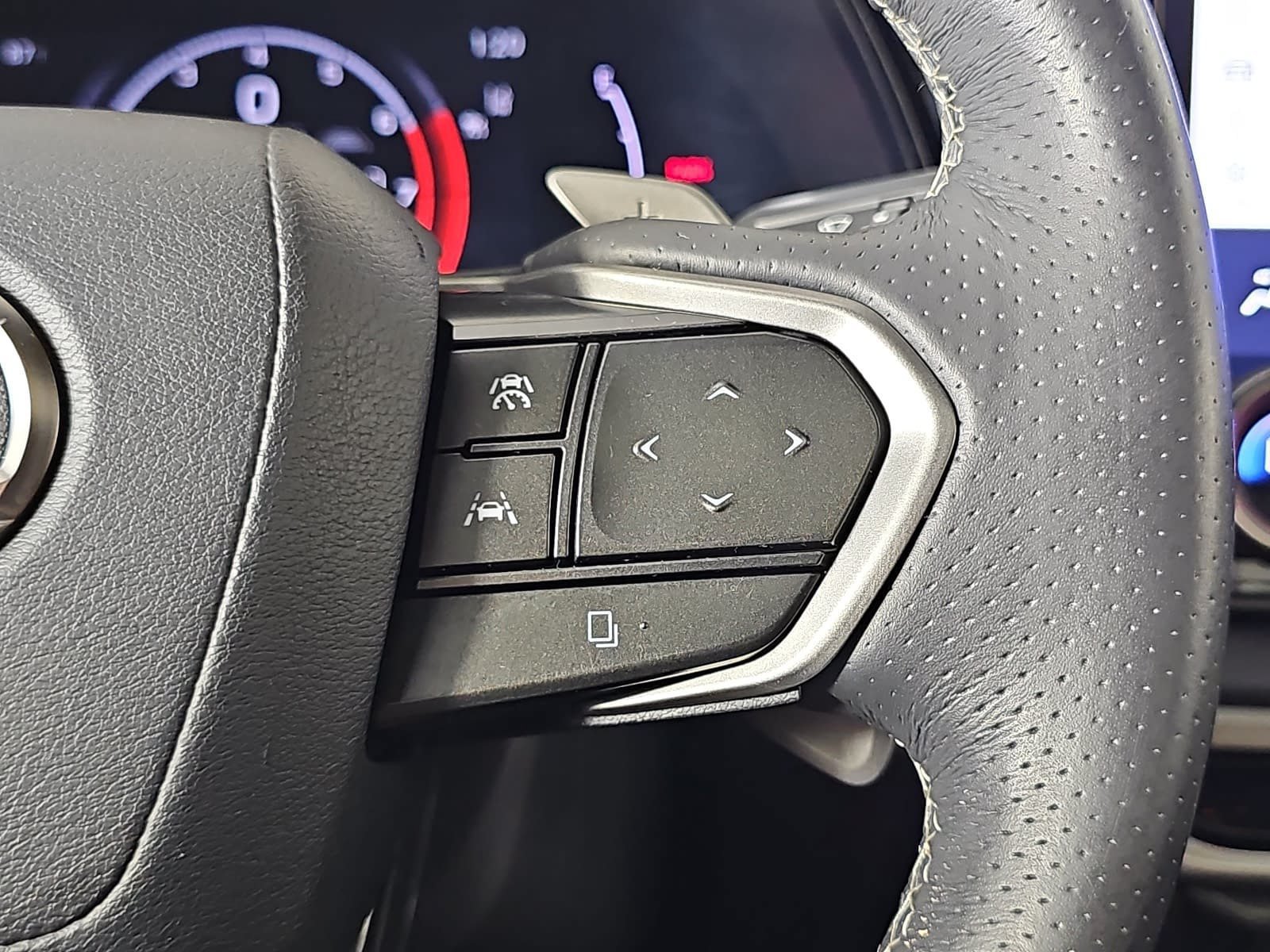Used 2023 Lexus RX 350 F Sport w/ Accessory Package (Z1) AWD/4WD image 18