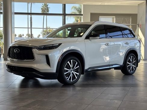 Used 2023 INFINITI QX60 Sensory w/ Vision Package image 13