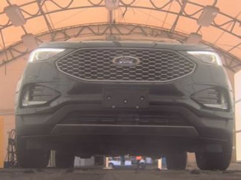 Used 2023 Ford Edge SEL w/ Convenience Package AWD/4WD image 3