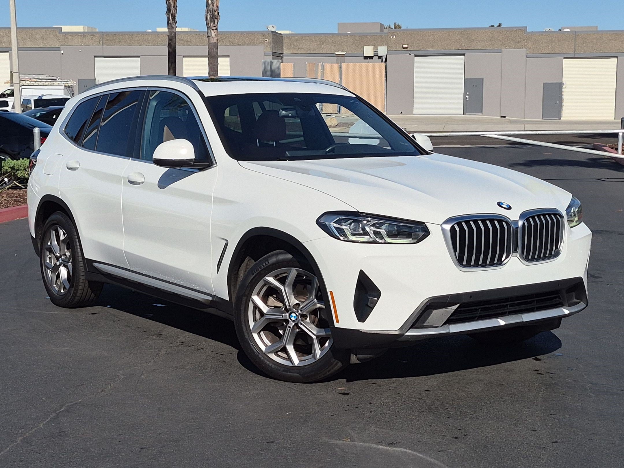 Used 2024 BMW X3 sDrive30i w/ Convenience Package RWD image 2