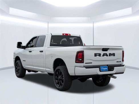 New 2026 RAM 2500 Big Horn AWD/4WD image 3