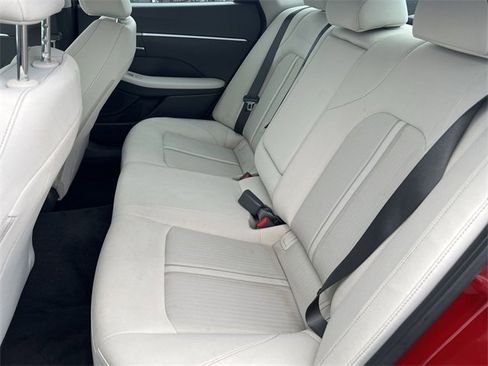 Certified 2025 Hyundai Sonata SEL image 29