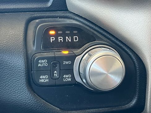 Used 2019 RAM 1500 Laramie AWD/4WD image 23