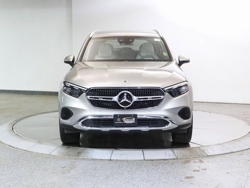 Used 2024 Mercedes-Benz GLC 300 4MATIC image 13