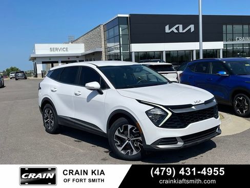 Certified 2023 Kia Sportage EX FWD image 1