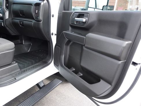 Used 2024 GMC Sierra 2500 Pro AWD/4WD image 34