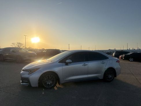 Used 2021 Toyota Corolla SE image 10