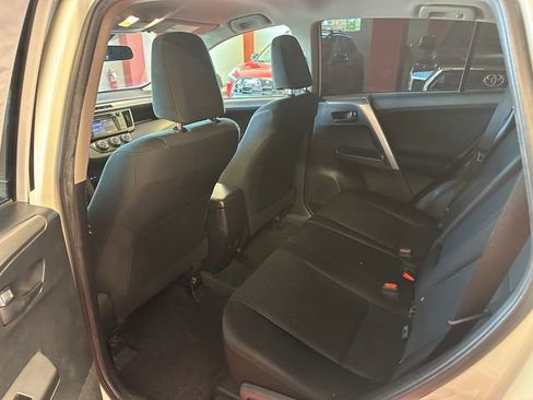 Used 2018 Toyota RAV4 LE w/ Carpet Mat Package FWD image 14