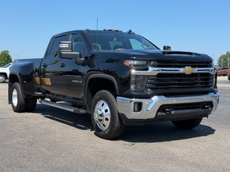 Used 2025 Chevrolet Silverado 3500 LT w/ Safety Package AWD/4WD video 2