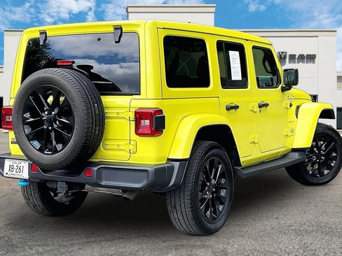 Certified 2023 Jeep Wrangler Unlimited Sahara w/ Cold Weather Group AWD/4WD image 2