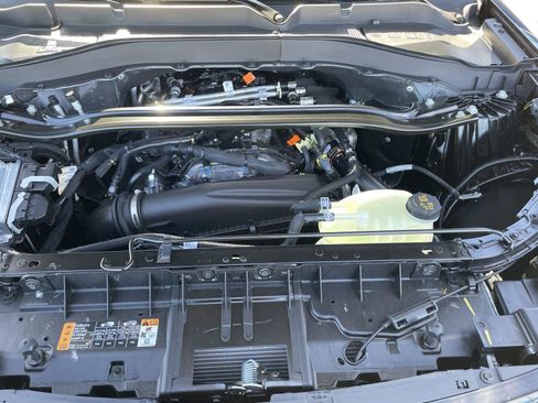 New 2026 Ford Explorer ST-Line w/ ST-Line Street Pack image 33