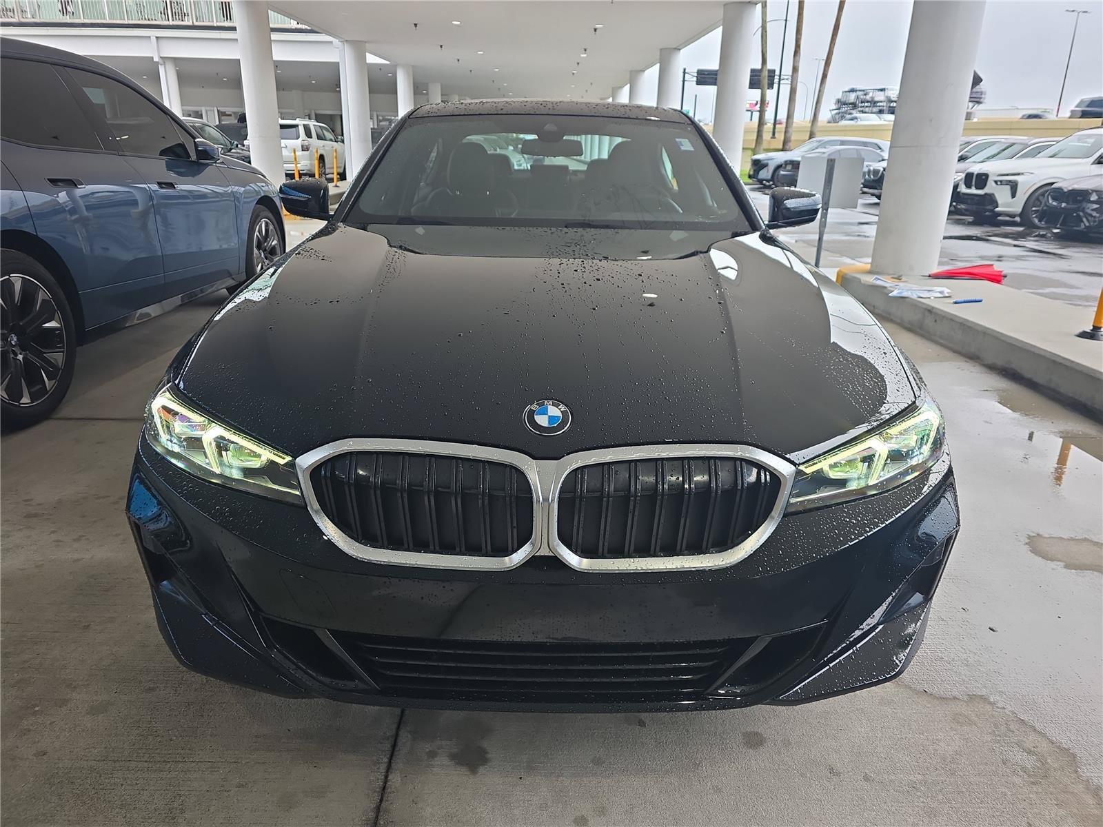 Certified 2024 BMW 330i Sedan w/ Convenience Package RWD image 2